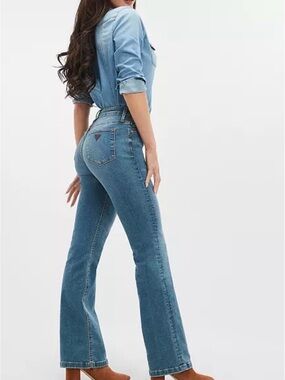 Guess Blue Mid-Rise Boot Cut Jeans. Size 28